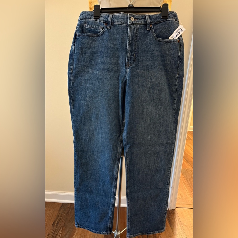 Old Navy Extra High Rise Straight Secret Smooth Pockets - Picture 9 of 15